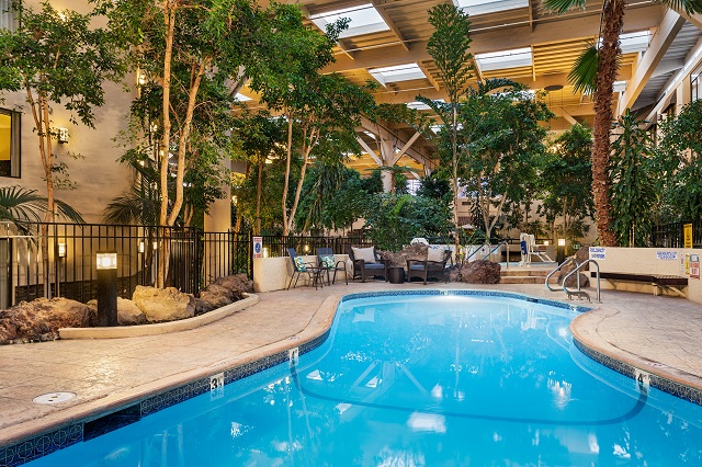Concord Plaza Hotel pool